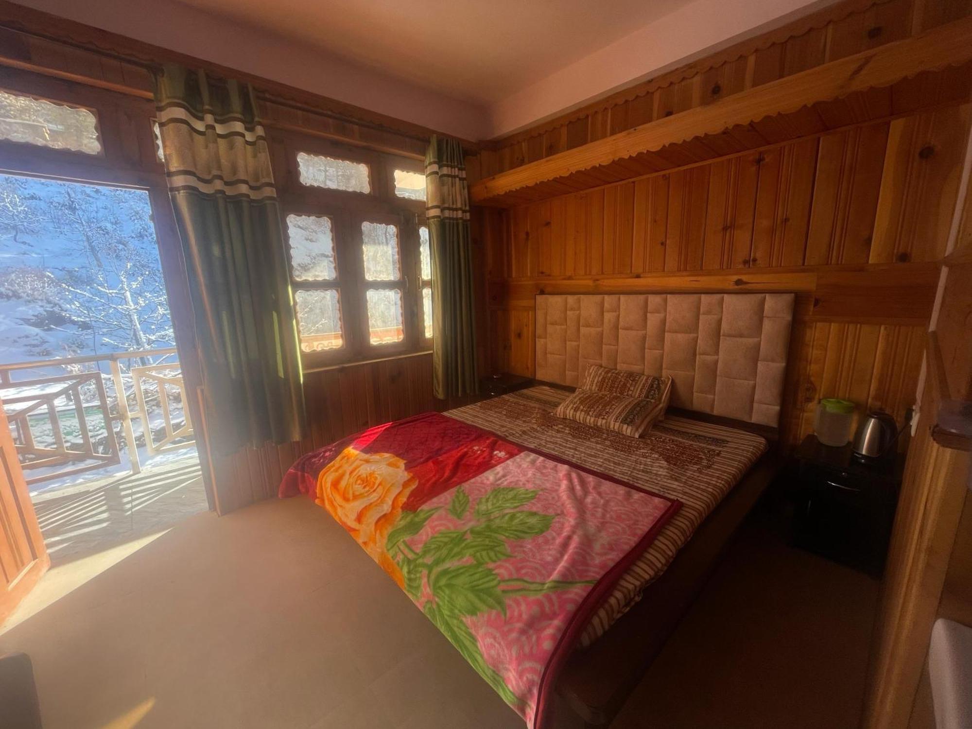 Hotel Sss The Chanshal Retreat Khashdhār エクステリア 写真