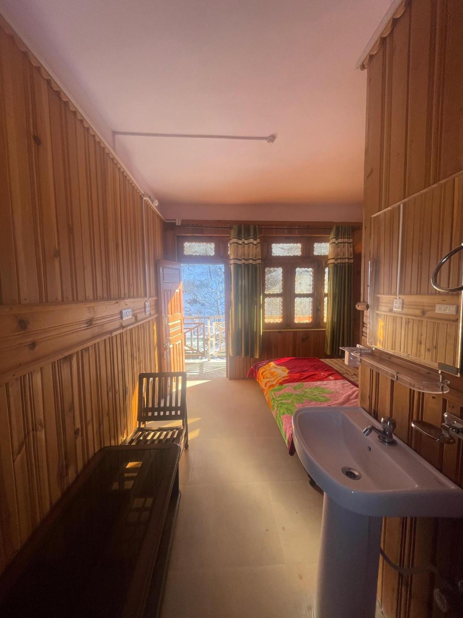 Hotel Sss The Chanshal Retreat Khashdhār エクステリア 写真